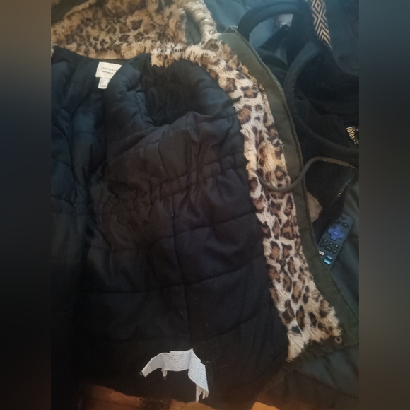 Forever 21 warm and cozy jacket - Picture 9 of 16